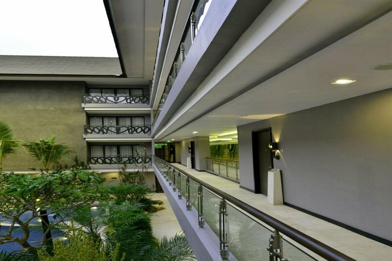 Amaroossa Suite Bali Нуса Дуа Екстериор снимка
